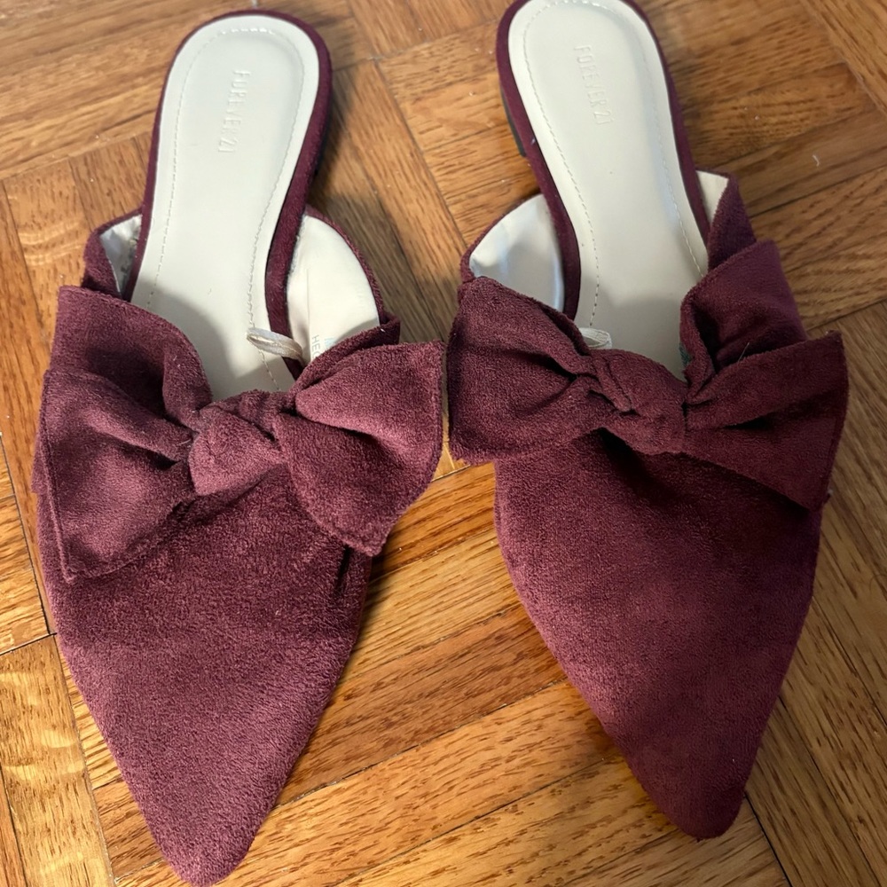 Forever 21 Burgundy Suede Bow Mules Size 7 barely worn